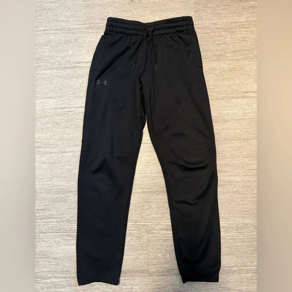 Under Armour Women’s Black Fleece Lined Joggers - Picture 2 of 13